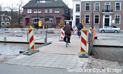 Temporary bridge to avoid inconvenience to cyclists